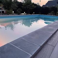 Piscine enterrée Livry dans la Nièvre, près de Nevers, une construction piscine réussie