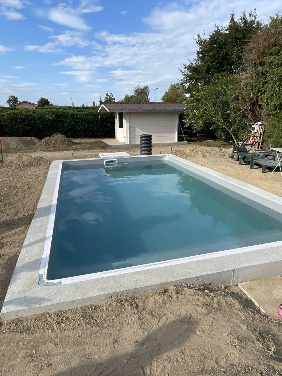 Construire son couloir de nage de3x8m à Lyon dans le Rhône avant les prochaines restrictions d'eau ?