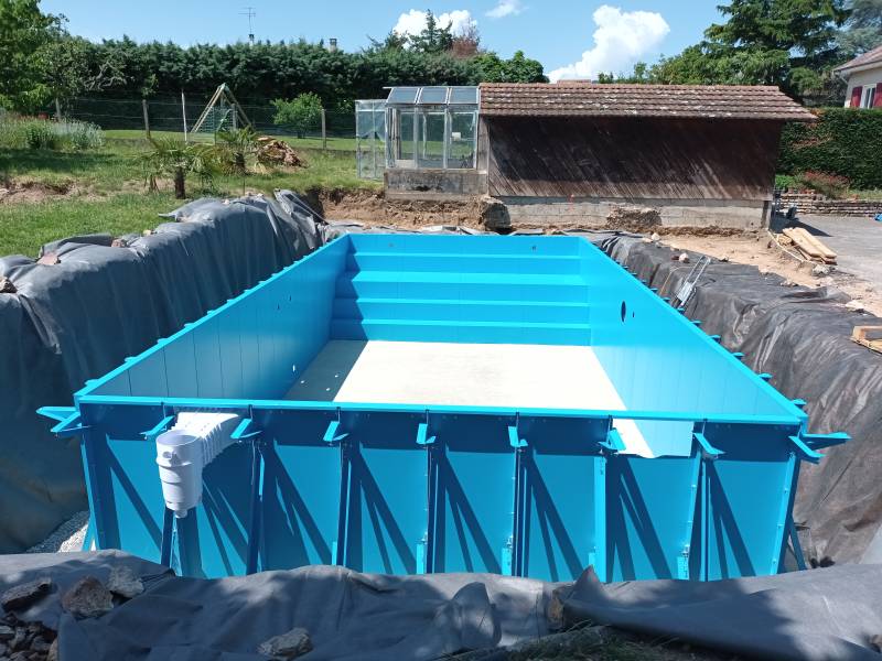 Belle piscine 4x8m à Lyon dans le Rhone