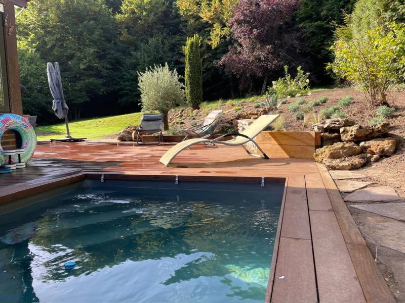 Construction de piscine sans permis 2.5x4m clé-en-main en acier 100 pour cent français avec suivi de pose agréée à Lyon près de Lyon