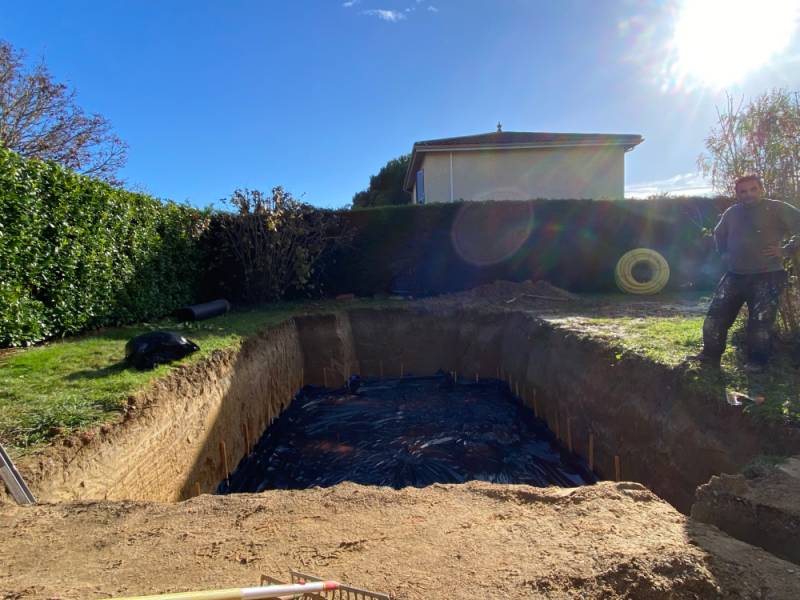 Préparation coulage de dalle béton à Savigneux dans l'Ain