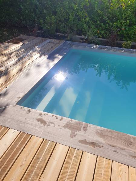 Construction de piscine sans permis 2.5x4m en acier 100 pour cent français sur mesure avec devis gratuit à Écully près de Lyon