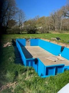 construction piscine enterrée à Lusigny dans l'Allier près de Moulins